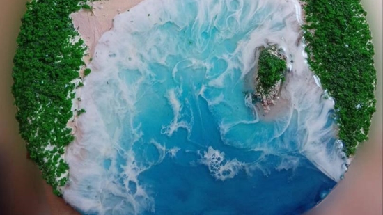 فراخوان برگزاری دوره آموزش تابلو های رزینی ویژه دانشجویان دختر 